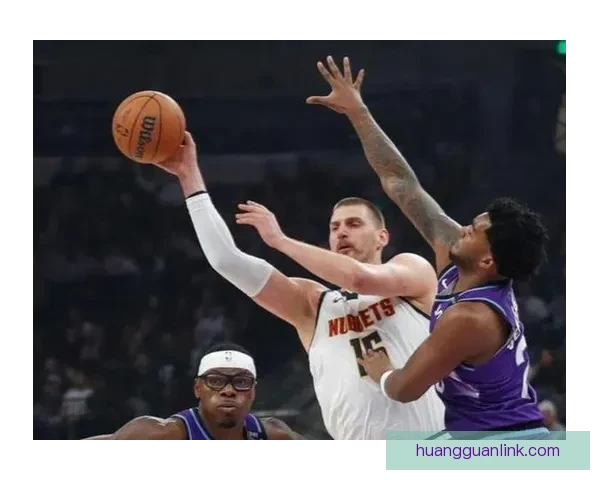 掘金加时力克马刺终结11连胜 约基奇文班对飚成焦点